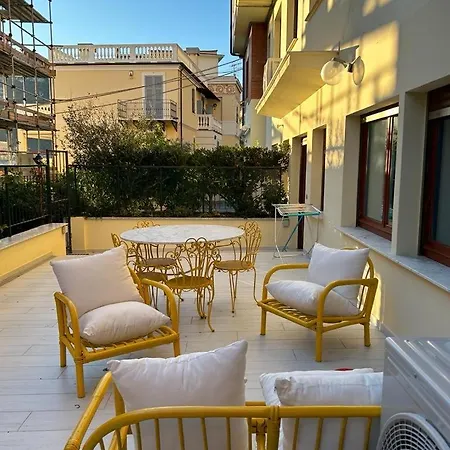 Santorini In Finale Appartamento